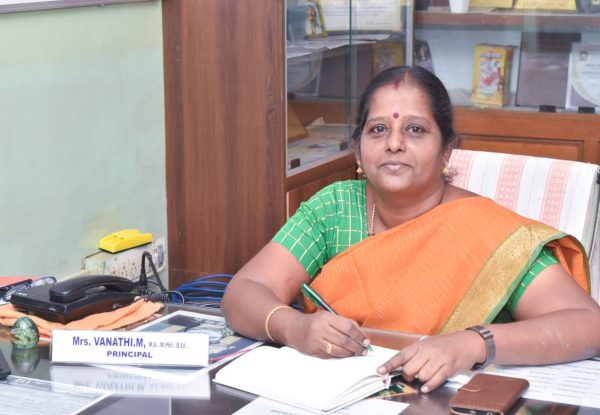 PRINCIPAL VANATHI PRINCIPAL VANATHI